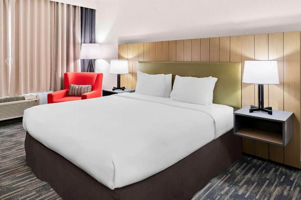 Quadruple Room with Two King Beds - Disability Access/Non Smoking